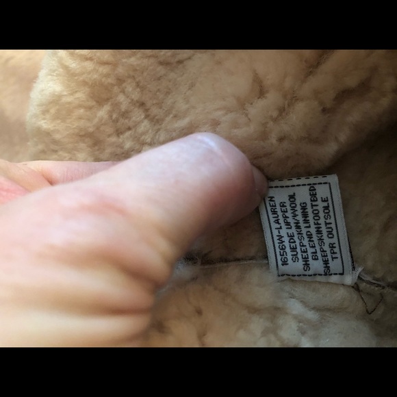 Bearpaw boots. - Picture 8 of 8